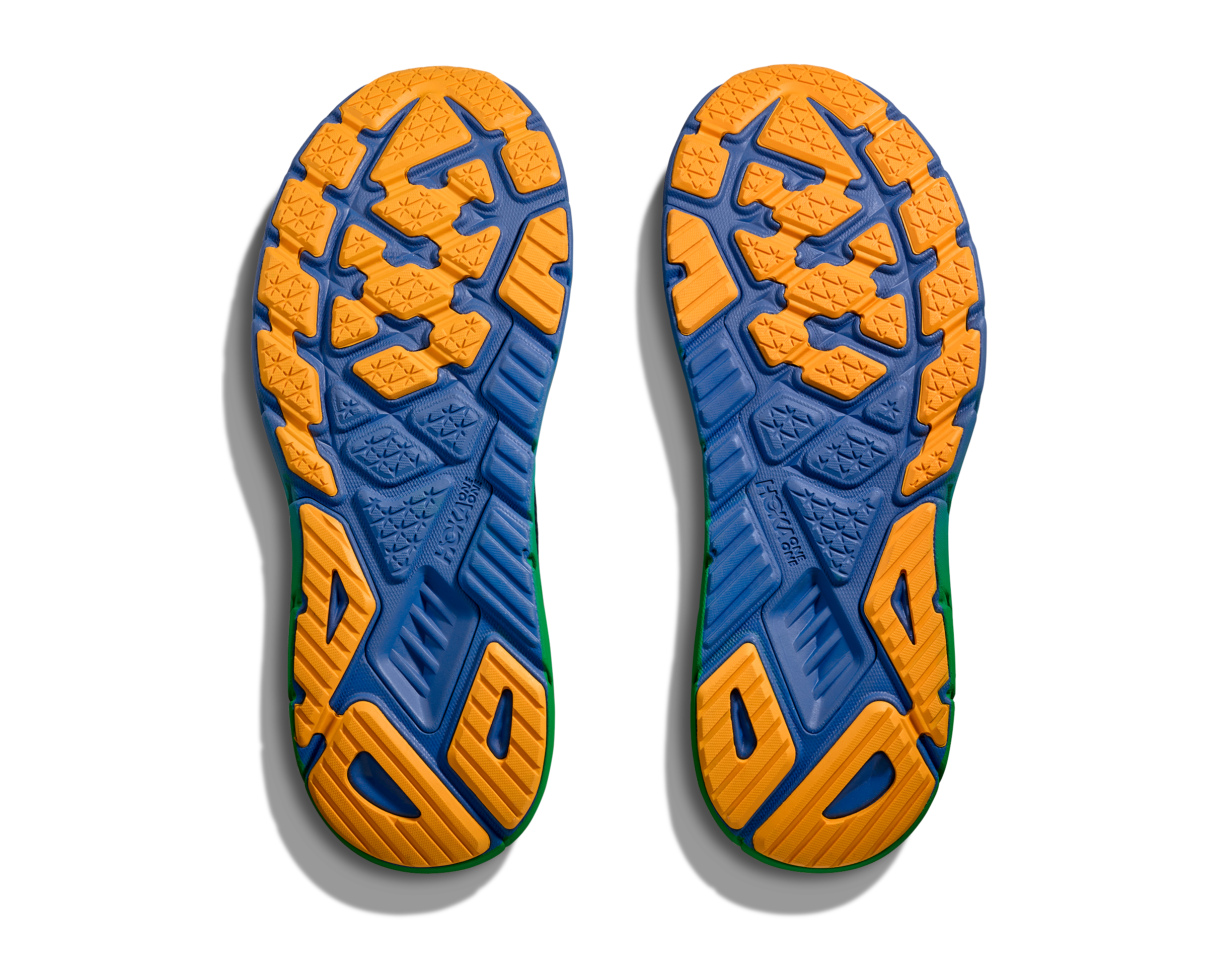 HOKA - ARAHI 7 - M
