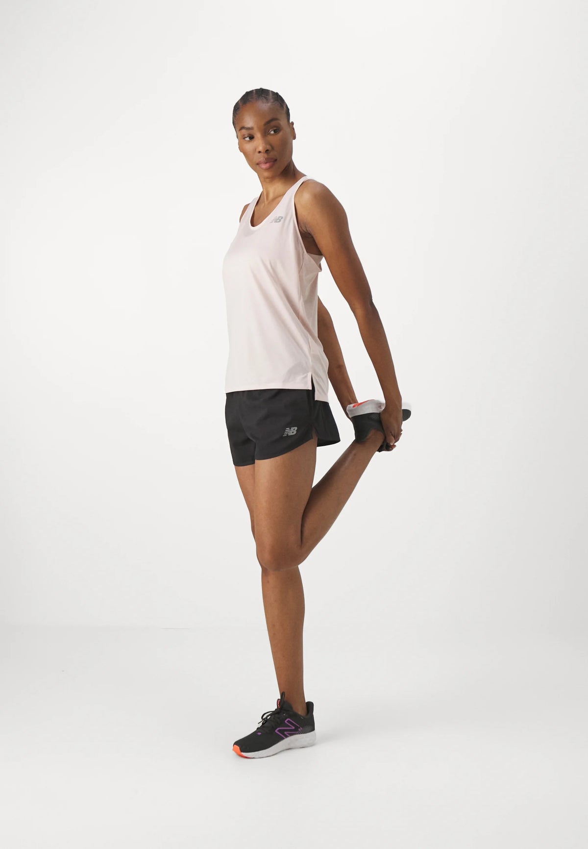 NEW BALANCE - ESSENTIAL SHORT 5'' - WOMEN
