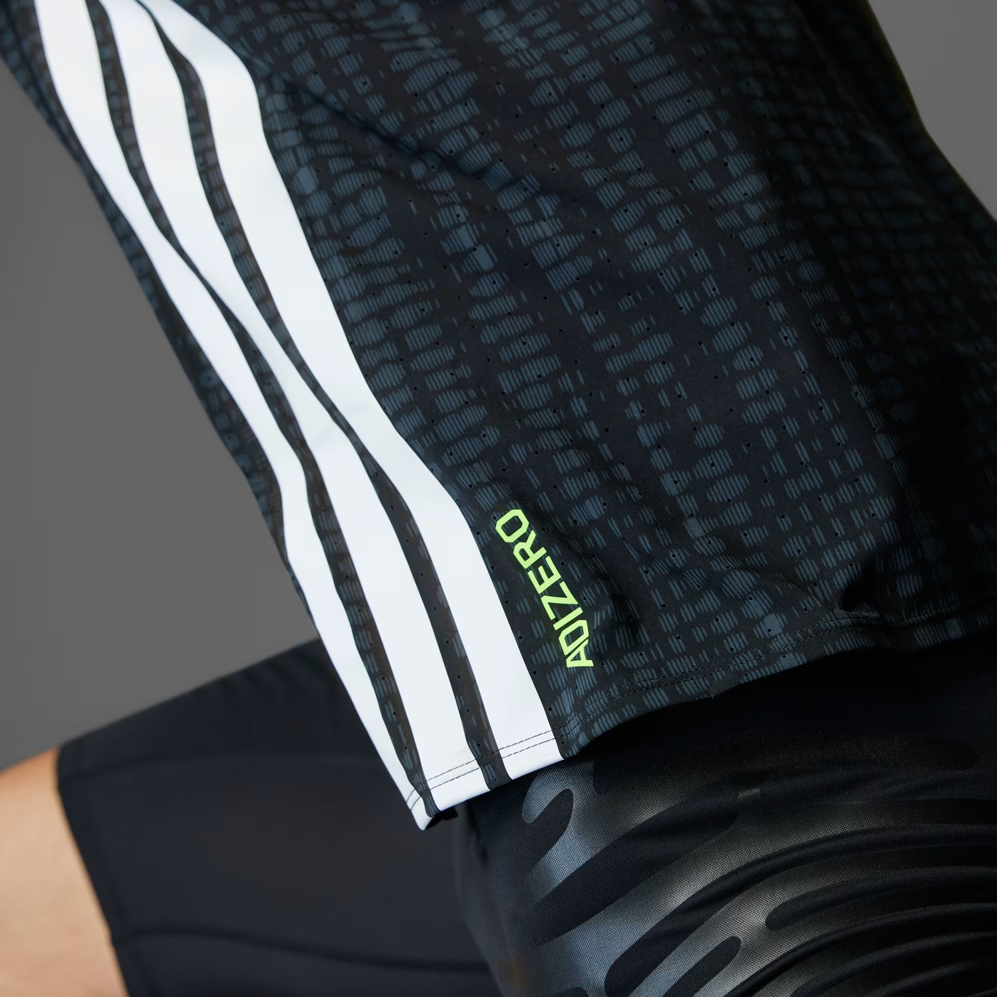ADIDAS - DEBARDEUR ADIZERO - MEN