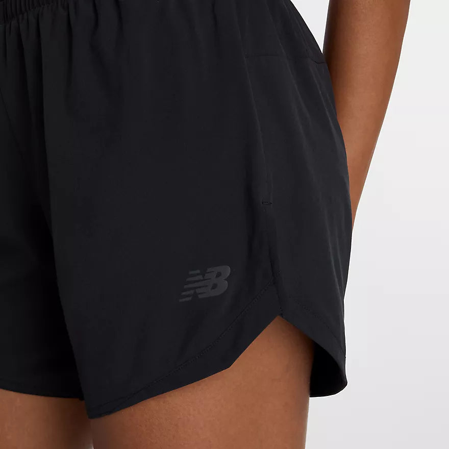 NEW BALANCE - SHORT ESSENTIAL 5'' - WOMEN