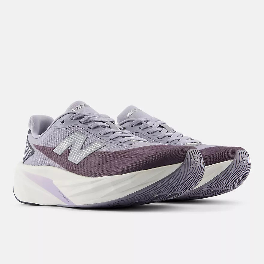 NEW BALANCE - FUELCELL REBEL V5 - WOMEN
