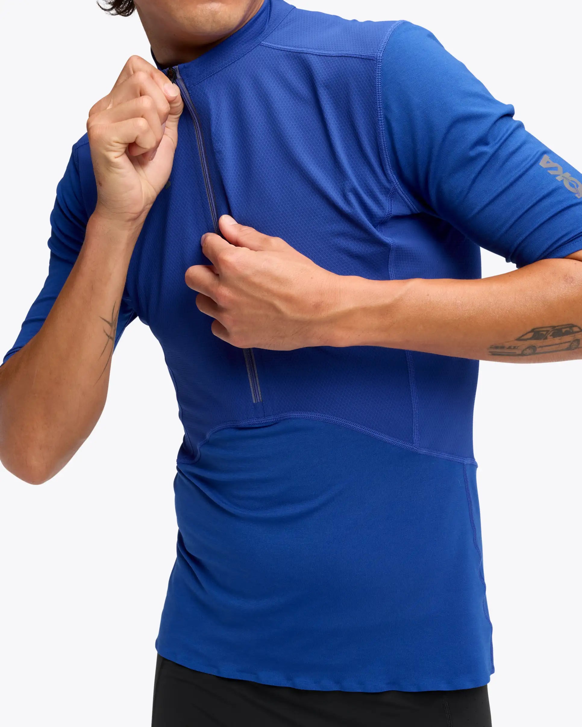HOKA - T-SHIRT SKYBREEZE ZIP - MEN