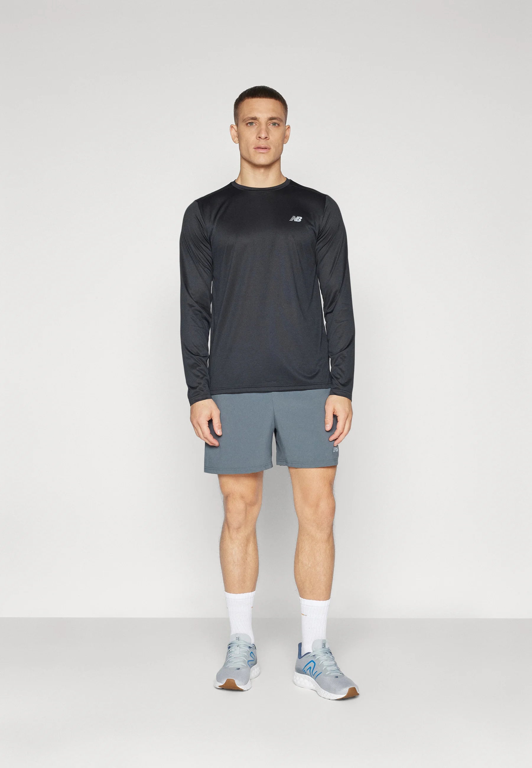 NEW BALANCE - ATHLETICS T-SHIRT LS - M