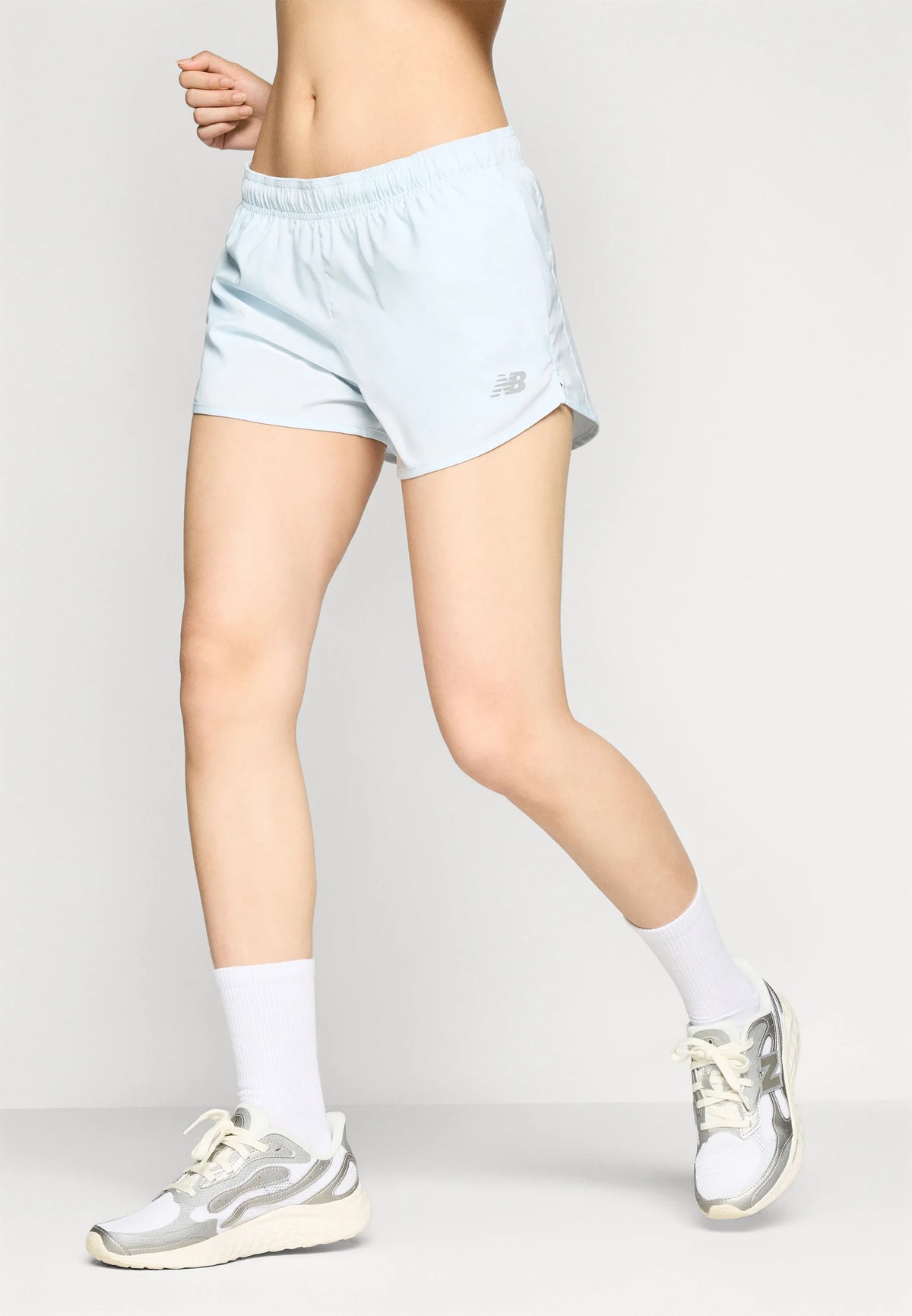 NEW BALANCE - ESSENTIAL SHORT 5'' - WOMEN