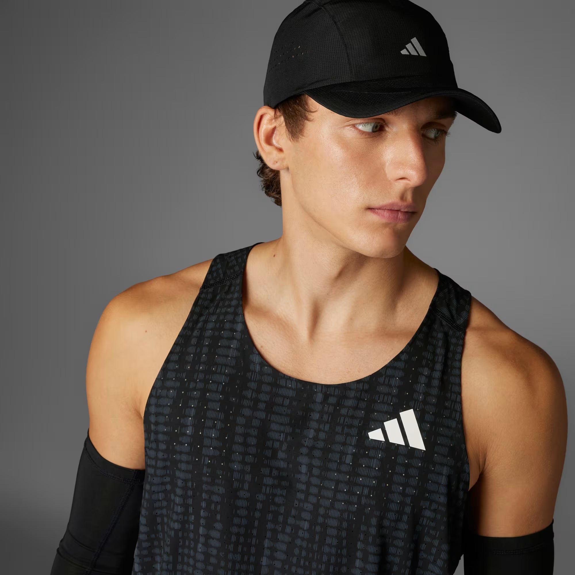 ADIDAS - DEBARDEUR ADIZERO - MEN