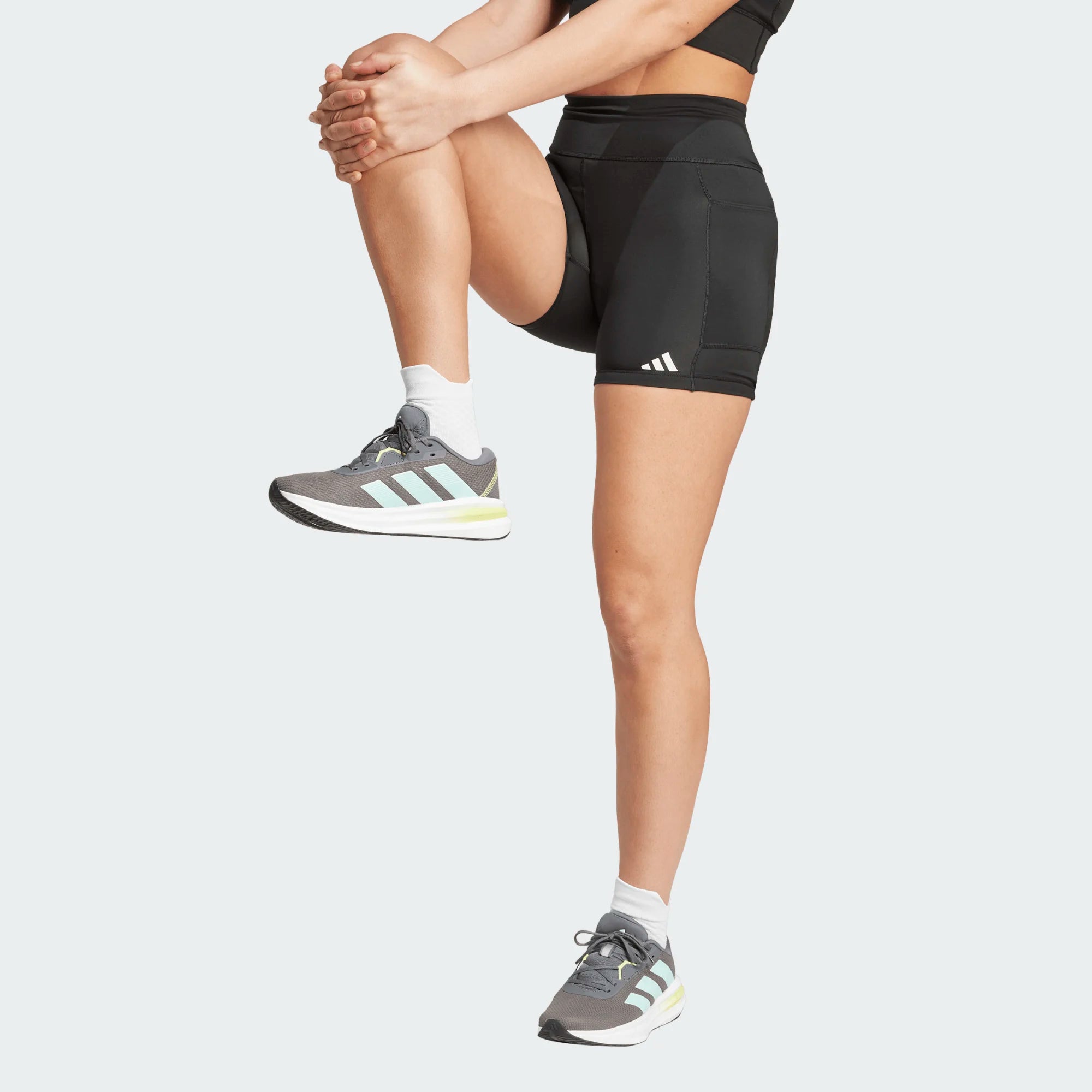 ADIDAS - OTR SHORT L - W