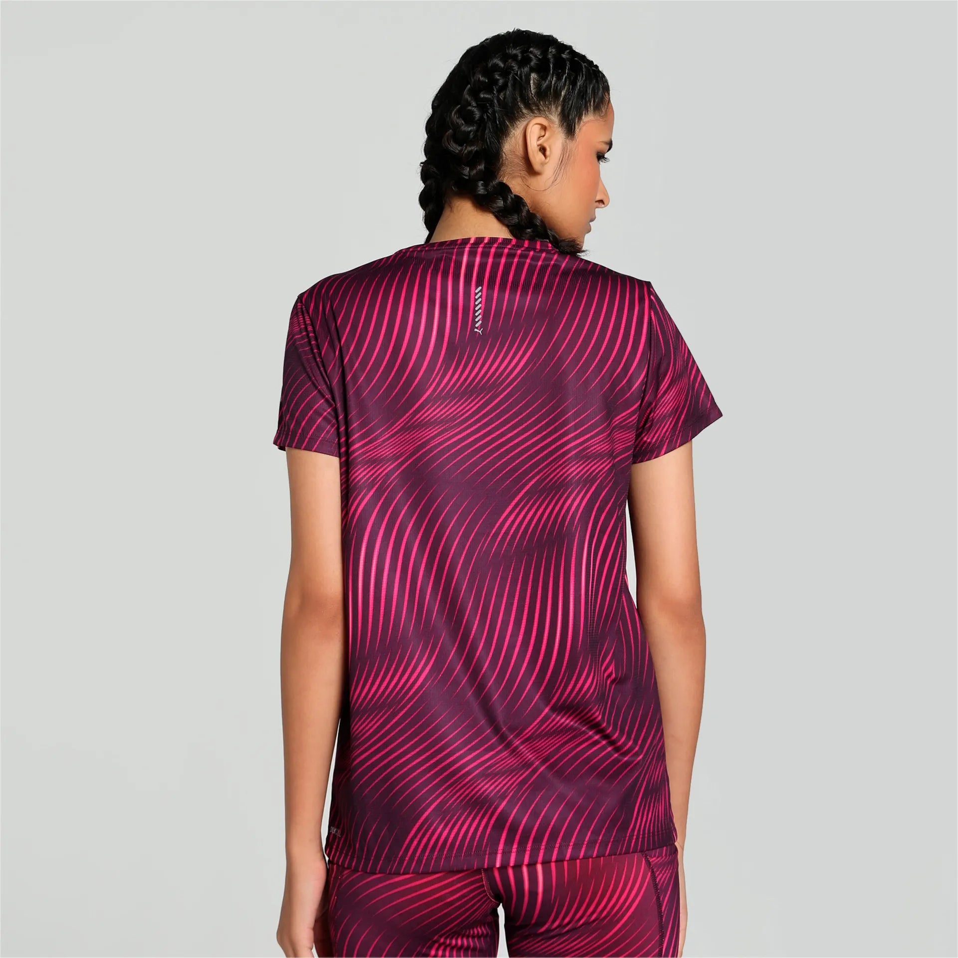 PUMA - RUN FAVORITE AOP TEE - W